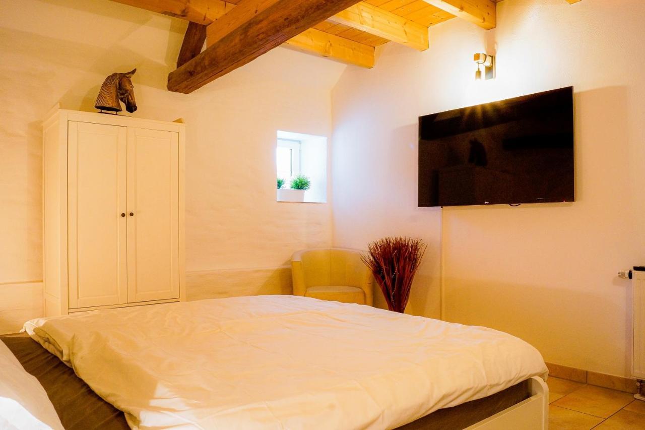 Besondere Ferienwohnung Spirit Auf Idyllischem Reiterhof Nahe Burg Eltz Münstermaifeld Eksteriør billede